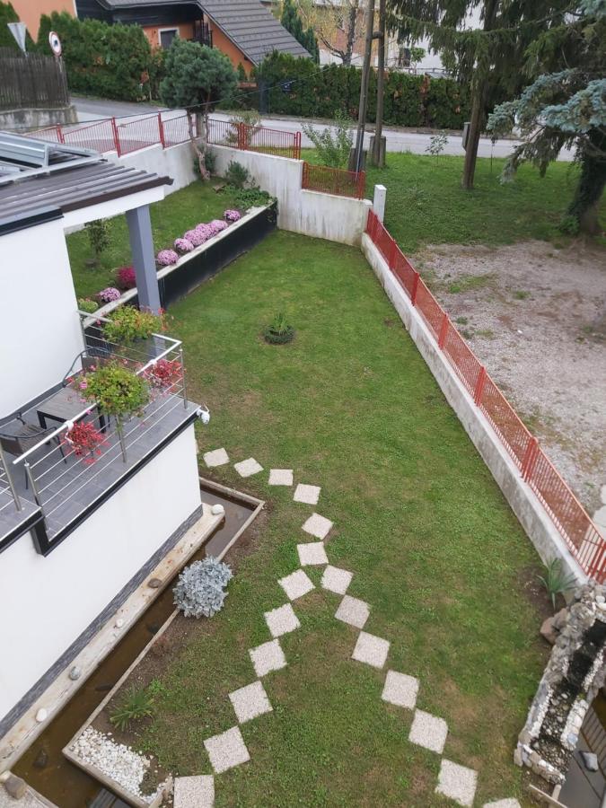 Rooms Panda มาริบอร์ ภายนอก รูปภาพ
