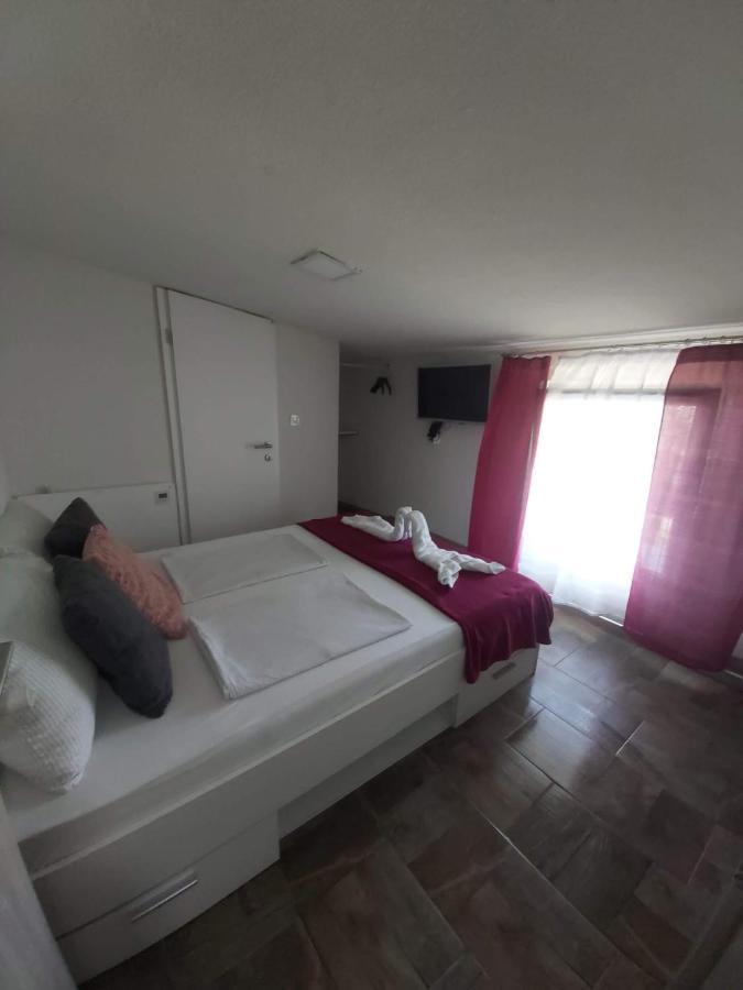 Rooms Panda มาริบอร์ ห้อง รูปภาพ